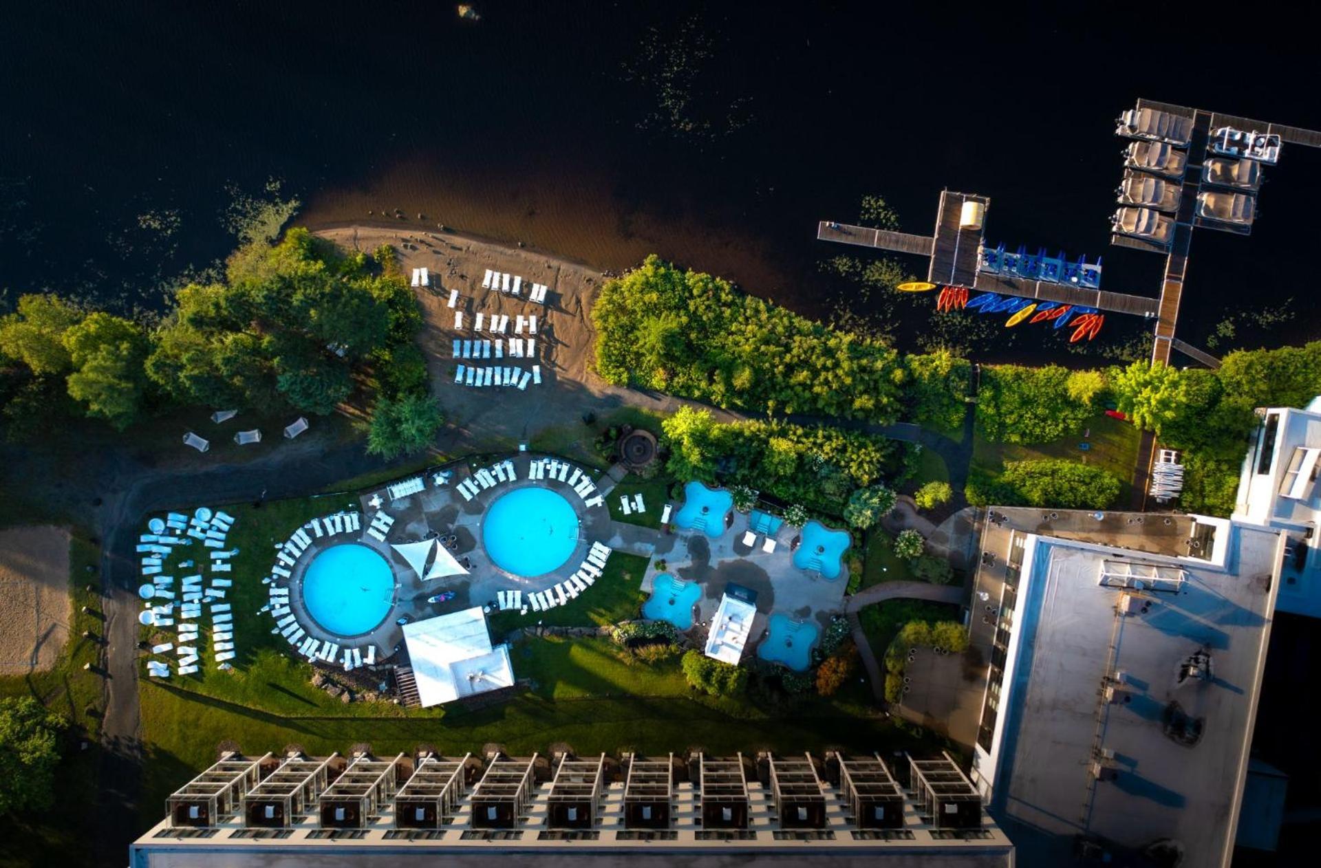Esterel Resort Luaran gambar